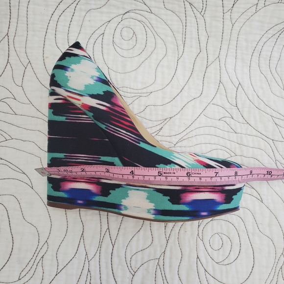 Le Chateau Multi Coloured Retro Wedge Heels - Picture 6 of 7